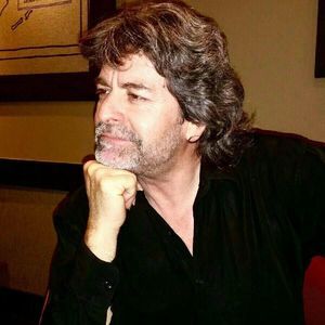 Meet your Posher, Moises